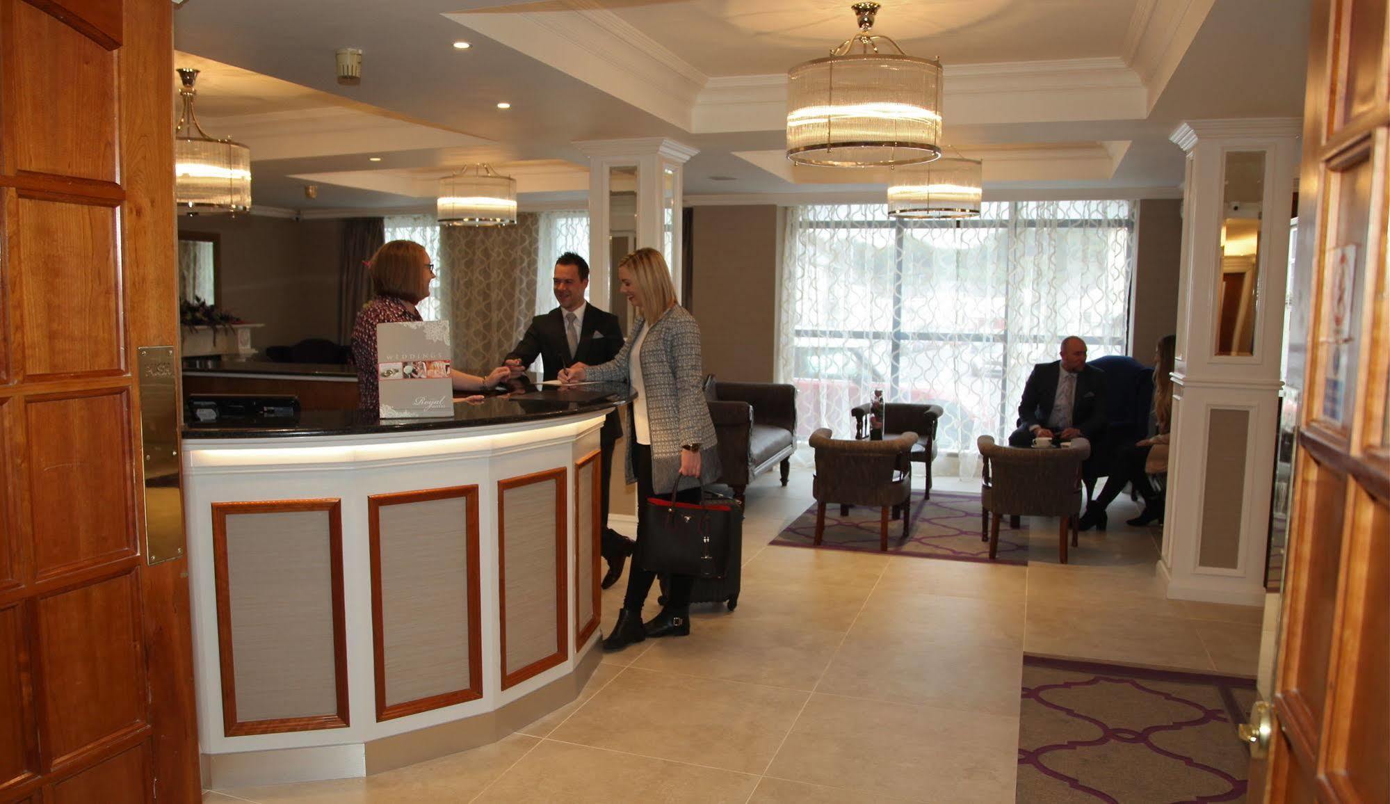 The Royal Hotel Кукстаун Екстер'єр фото