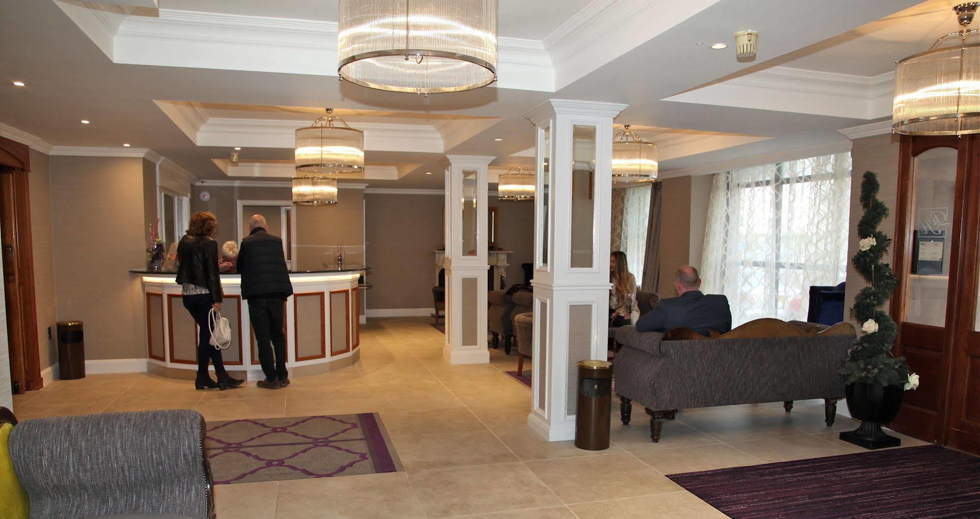 The Royal Hotel Кукстаун Екстер'єр фото
