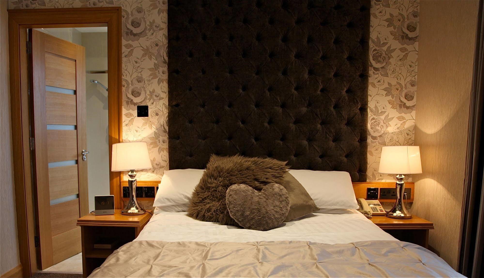 The Royal Hotel Кукстаун Екстер'єр фото